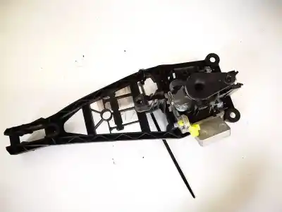 Pièce détachée automobile d'occasion poignée de porte avant gauche pour opel zafira / zafira family b (a05) 1.9 cdti (m75) références oem iam 24463523  