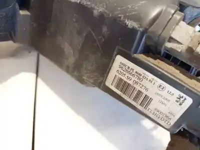 Автозапчасти б/у правая фара за peugeot 206 fastback (2a/c) 1.6 16v ссылки oem iam 9628666780  