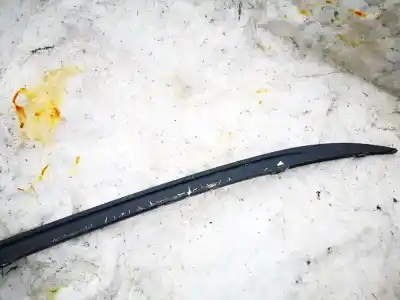 Peça sobressalente para automóvel em segunda mão plásticos por opel zafira / zafira family b (a05) 1.9 cdti (m75) referências oem iam 13186207