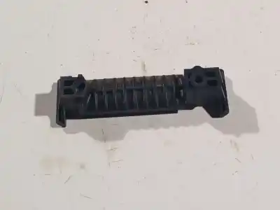 Peça sobressalente para automóvel em segunda mão plásticos por peugeot 406 (8b) 1.9 td referências oem iam 9626689880