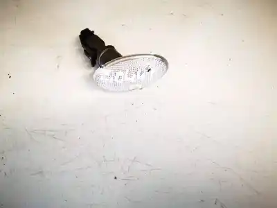 Peça sobressalente para automóvel em segunda mão farolim do lado direito por bmw 3 (e30) m3 2.3 referências oem iam 