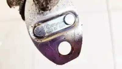 Second-hand car spare part various parts for volkswagen passat variant (3c5) 2.0 16v t fsi / tsi oem iam references 3c0837033b  