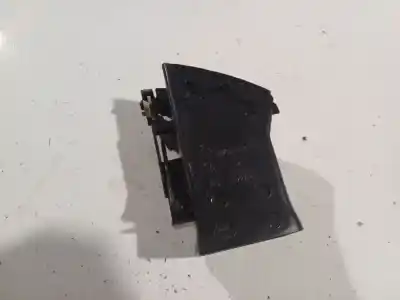 Pezzo di ricambio per auto di seconda mano griglia di aerazione per opel zafira / zafira family b (a05) 1.9 cdti (m75) riferimenti oem iam 13144401  13144401, 213680437