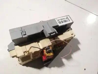 Peça sobressalente para automóvel em segunda mão caixa de fusíveis e relés por fiat stilo (192_) 1.9 jtd (192_xe1a) referências oem iam 46797610