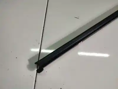 İkinci el araba yedek parçası plasti̇kler için nissan bluebird hatchback (t72, t12) 1.6 oem iam referansları   