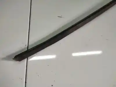 İkinci el araba yedek parçası plasti̇kler için nissan bluebird hatchback (t72, t12) 1.6 oem iam referansları   