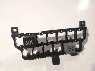 İkinci el araba yedek parçası röle/sigorta kutusu için volkswagen golf iv (1j1) 1.9 sdi oem iam referansları 8d0937303  