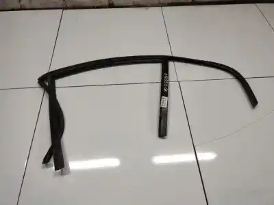 Peça sobressalente para automóvel em segunda mão plásticos por bmw 1 (e81) 118 d referências oem iam 