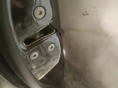 Peça sobressalente para automóvel em segunda mão fechadura da porta traseira esquerda por toyota avensis (_t25_) 2.2 d-cat (adt251_) referências oem iam 