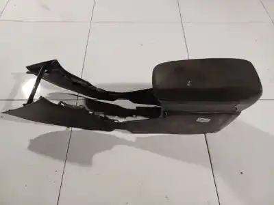 Peça sobressalente para automóvel em segunda mão apoio de braço consola central por toyota avensis (_t25_) 2.2 d-cat (adt251_) referências oem iam 