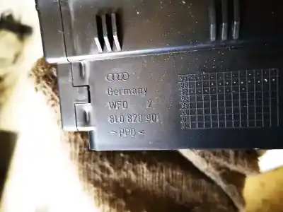 Автозапчастина б/у аераційна решіта для audi a3 (8l1) 1.6 посилання на oem iam 8l0820901  