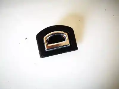 İkinci el araba yedek parçası plastik için audi a3 (8l1) 1.6 oem iam referansları 8d9864203