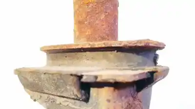 Second-hand car spare part engine support for opel corsa a fastback (s83) 1.2 i (f08, m08, f68, m68) oem iam references    Second-hand car spare part engine support for opel corsa a fastback (s83) 1.2 i (f08, m08, f68, m68) oem iam references