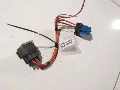 Peça sobressalente para automóvel em segunda mão caixa de fusíveis e relés por bmw 3 touring (e46) 320 d referências oem iam 