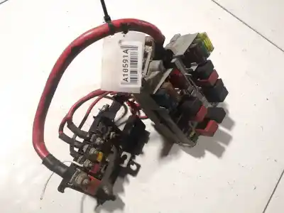 Peça sobressalente para automóvel em segunda mão caixa de fusíveis e relés por fiat stilo (192_) 1.9 jtd (192_xe1a) referências oem iam 