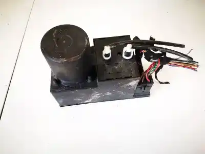 Second-hand car spare part central locking pump for audi a4 avant (b5) 1.8 oem iam references 8l0862257d