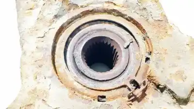 Second-hand car spare part front right knuckle for bmw 3 (e30) m3 2.3 oem iam references   