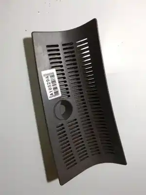 Peça sobressalente para automóvel em segunda mão plásticos por audi a2 (8z0) 1.4 tdi referências oem iam 8z0863989