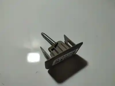Pezzo di ricambio per auto di seconda mano plastiche per opel zafira / zafira family b (a05) 1.9 cdti (m75) riferimenti oem iam   