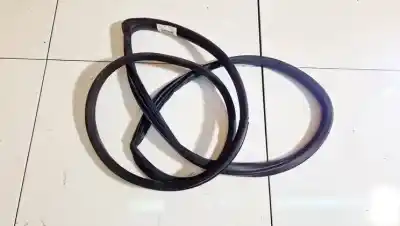 Pièce détachée automobile d'occasion joint de porte de voiture pour opel corsa a fastback (s83) 1.2 i (f08, m08, f68, m68) références oem iam   