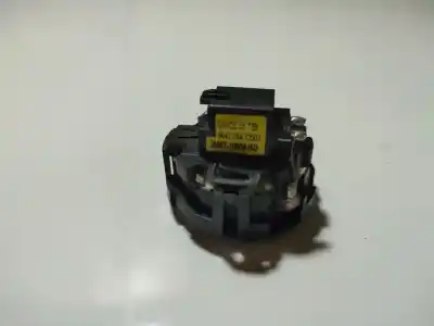 Peça sobressalente para automóvel em segunda mão colunas de som por ford c-max (cb3) 1.6 tdci cat referências oem iam d1p2c01739  d1p2c 01 739, 9041 754 72003, 3m5t-18808-bd, 904175472003, 3m5t18808bd