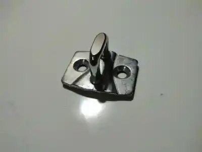 Pezzo di ricambio per auto di seconda mano pezzi vari per bmw 1 (e81) 118 d riferimenti oem iam 7148700  7148700, 75650