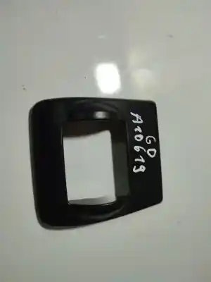 Peça sobressalente para automóvel em segunda mão plásticos por mazda 2 (dy) 1.4 referências oem iam 