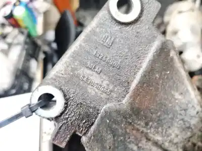 Second-hand car spare part engine support for bmw 3 (e30) m3 2.3 oem iam references 13256906  643958655