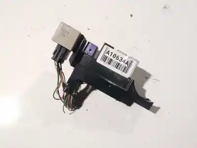 Peça sobressalente para automóvel em segunda mão caixa de fusíveis e relés por toyota avensis (_t25_) 2.2 d-cat (adt251_) referências oem iam 