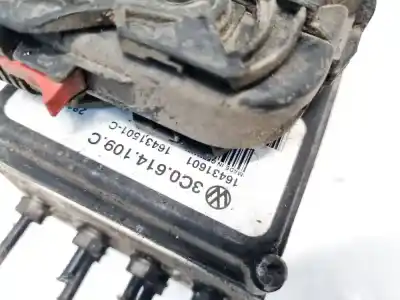 Pezzo di ricambio per auto di seconda mano abs per volkswagen passat variant (3c5) 1.9 tdi riferimenti oem iam 3c0614109c  