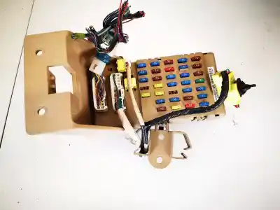 Peça sobressalente para automóvel em segunda mão caixa de fusíveis e relés por subaru outback (bl, bp) 3.0 awd (bpe) referências oem iam 82201ag010