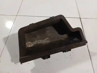 Peça sobressalente para automóvel em segunda mão plásticos por toyota avensis (_t25_) 2.0 (azt250_) referências oem iam 6474205010