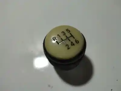 Peça sobressalente para automóvel em segunda mão botão da alavanca de velocidades por toyota avensis (_t25_) 2.2 d-cat (adt251_) referências oem iam 