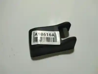 Peça sobressalente para automóvel em segunda mão plásticos por toyota avensis (_t25_) 2.2 d-cat (adt251_) referências oem iam 