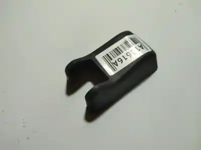 Peça sobressalente para automóvel em segunda mão plásticos por toyota avensis (_t25_) 2.2 d-cat (adt251_) referências oem iam 