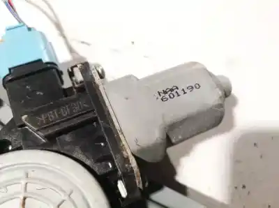 Second-hand car spare part right front window motor for opel corsa a fastback (s83) 1.2 i (f08, m08, f68, m68) oem iam references 1061190   Second-hand car spare part right front window motor for opel corsa a fastback (s83) 1.2 i (f08, m08, f68, m68) oem iam references 1061190