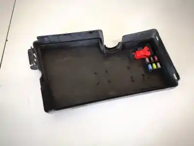 Pièce détachée automobile d'occasion boîtes à fusibles pour volvo v50 (545) 2.0 d références oem iam 30728346