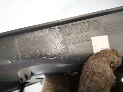 Pezzo di ricambio per auto di seconda mano plastica per volvo v50 (545) 2.0 d riferimenti oem iam 30672382  