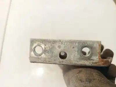 Pezzo di ricambio per auto di seconda mano cerniera del cofano per volkswagen passat b5.5 (3b3) 1.9 tdi riferimenti oem iam 3b0823301a  