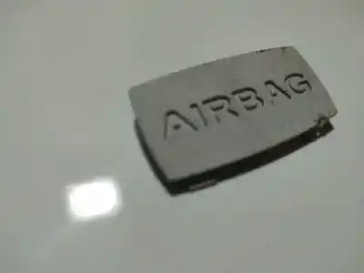 Pezzo di ricambio per auto di seconda mano plastica per ford focus lim. (cb8) 1.6 tdci cat riferimenti oem iam   