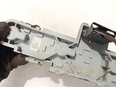 Gebrauchtes Autoersatzteil lampenhalter zum opel zafira / zafira family b (a05) 1.9 cdti (m75) oem-iam-referenzen 752201  