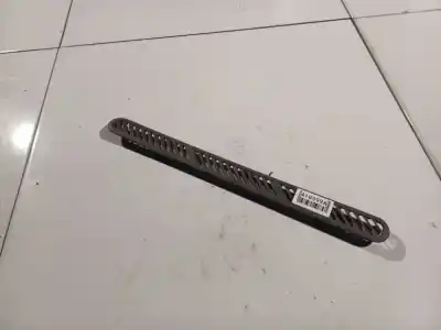 Peça sobressalente para automóvel em segunda mão plásticos por peugeot 406 (8b) 1.9 td referências oem iam 96228963