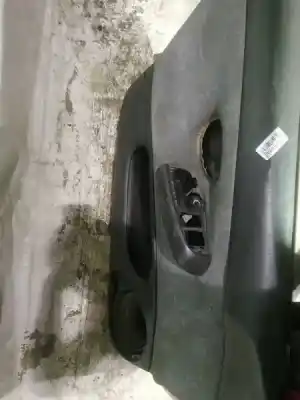 Peça sobressalente para automóvel em segunda mão forra / revestimento da porta dianteira esquerda por peugeot 406 (8b) 1.9 td referências oem iam 