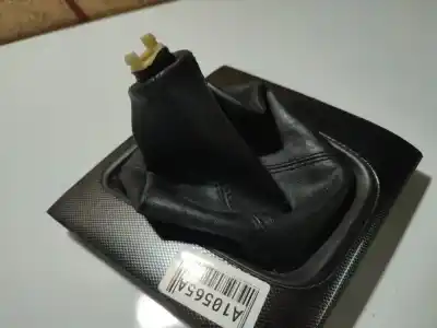 Second-hand car spare part gear lever trim for honda accord vii (cl, cn) 2.2 i-ctdi (cn1) oem iam references    Second-hand car spare part gear lever trim for honda accord vii (cl, cn) 2.2 i-ctdi (cn1) oem iam references