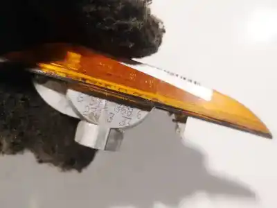 Peça sobressalente para automóvel em segunda mão farolim do lado direito por bmw 3 touring (e46) 320 d referências oem iam 69113686  