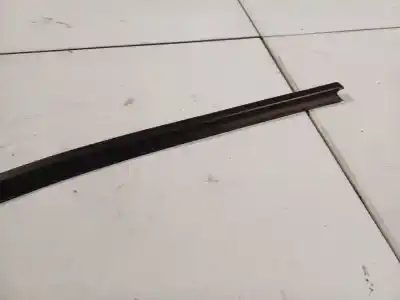 Pezzo di ricambio per auto di seconda mano plastica per opel combo 1.7 16v cdti riferimenti oem iam   