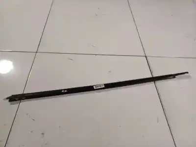 Peça sobressalente para automóvel em segunda mão plásticos por peugeot 406 (8b) 1.9 td referências oem iam 