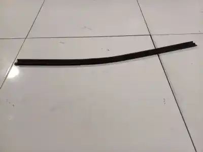 Pezzo di ricambio per auto di seconda mano plastica per opel combo 1.7 16v cdti riferimenti oem iam   