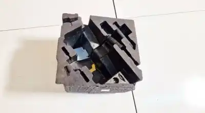 Peça sobressalente para automóvel em segunda mão plásticos por audi a2 (8z0) 1.4 tdi referências oem iam 8z0012109n