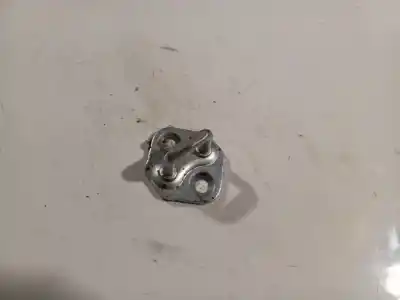 Second-hand car spare part tailgate gas strut for mazda 2 (dy) 1.4 oem iam references   